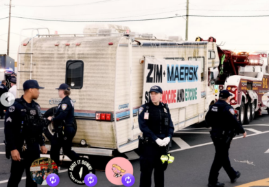 Historical NJ Blockade Shut US 3rd Largest Port (Port Newark / Elizabeth) to Block US War Shipments to Israel!  BRAVO!  Let the Resistance in NJ and Elsewhere Grow!